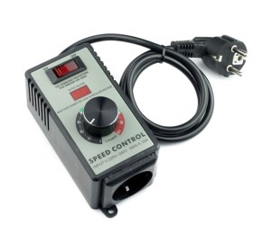 Elektroniczny regulator mocy napięcia.